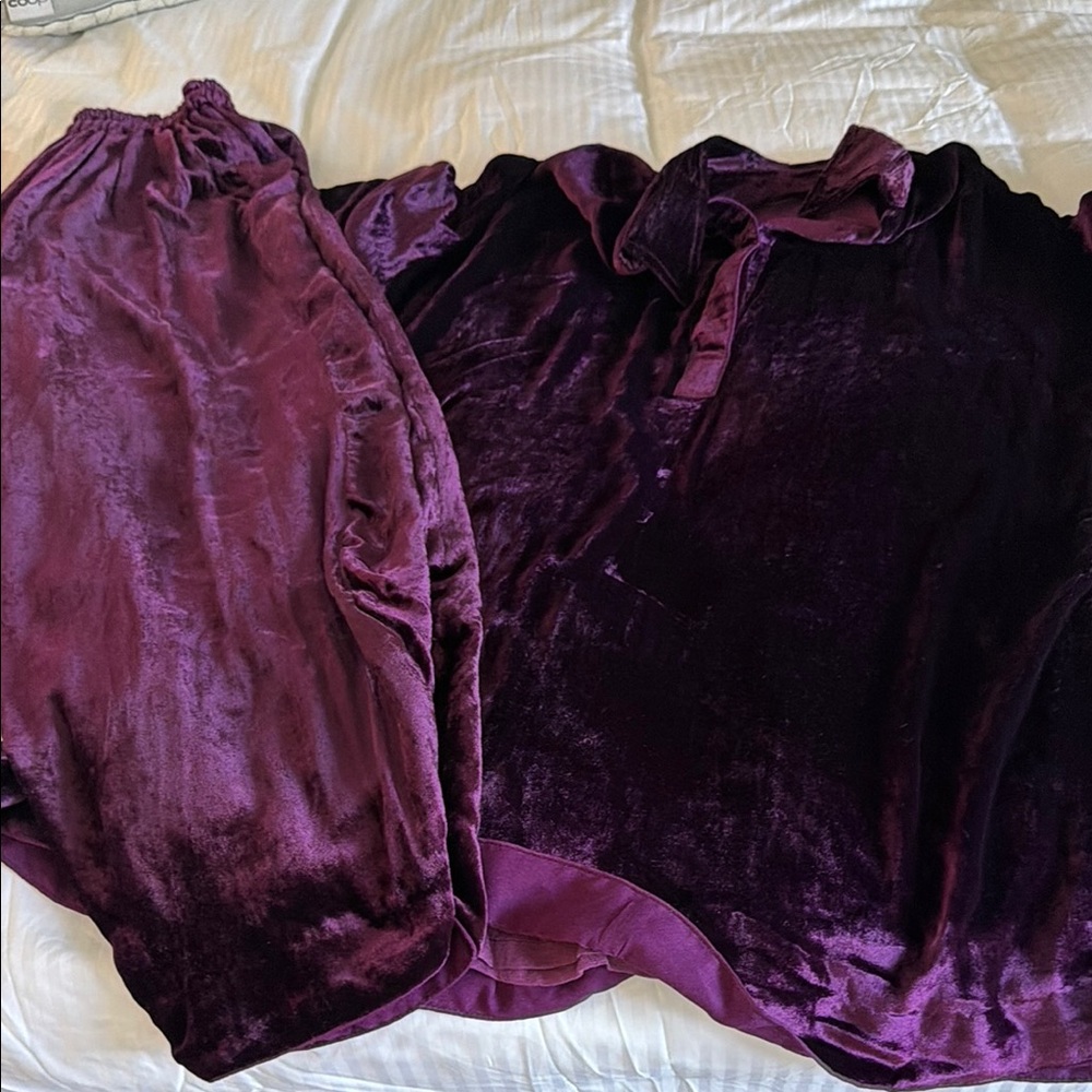 Pure velvet farah vayani outfit in med. New